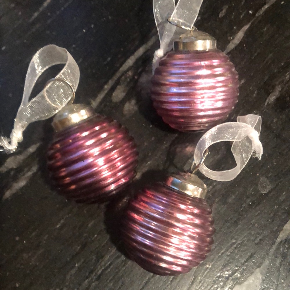 Mauve Embossed Mercury Ornaments; Bundle of 16